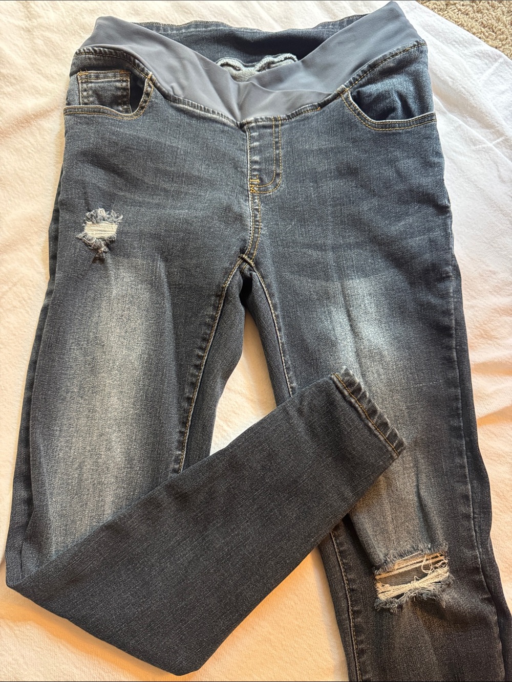 Maternity Distressed Skinny Jeans, Sz S